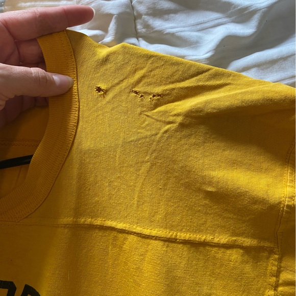 Vintage Iowa Hawkeyes T-Shirt - Picture 4 of 6